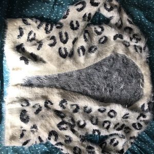 Fuzzy leopard Cardigan 1X